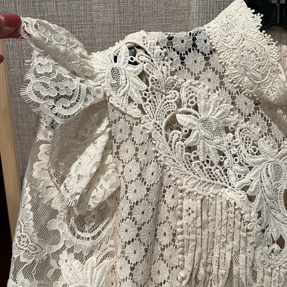 Authentic Zimmermann lace blouse shirt size 0 fits US 0-4. Excellent condition - Picture 2 of 9